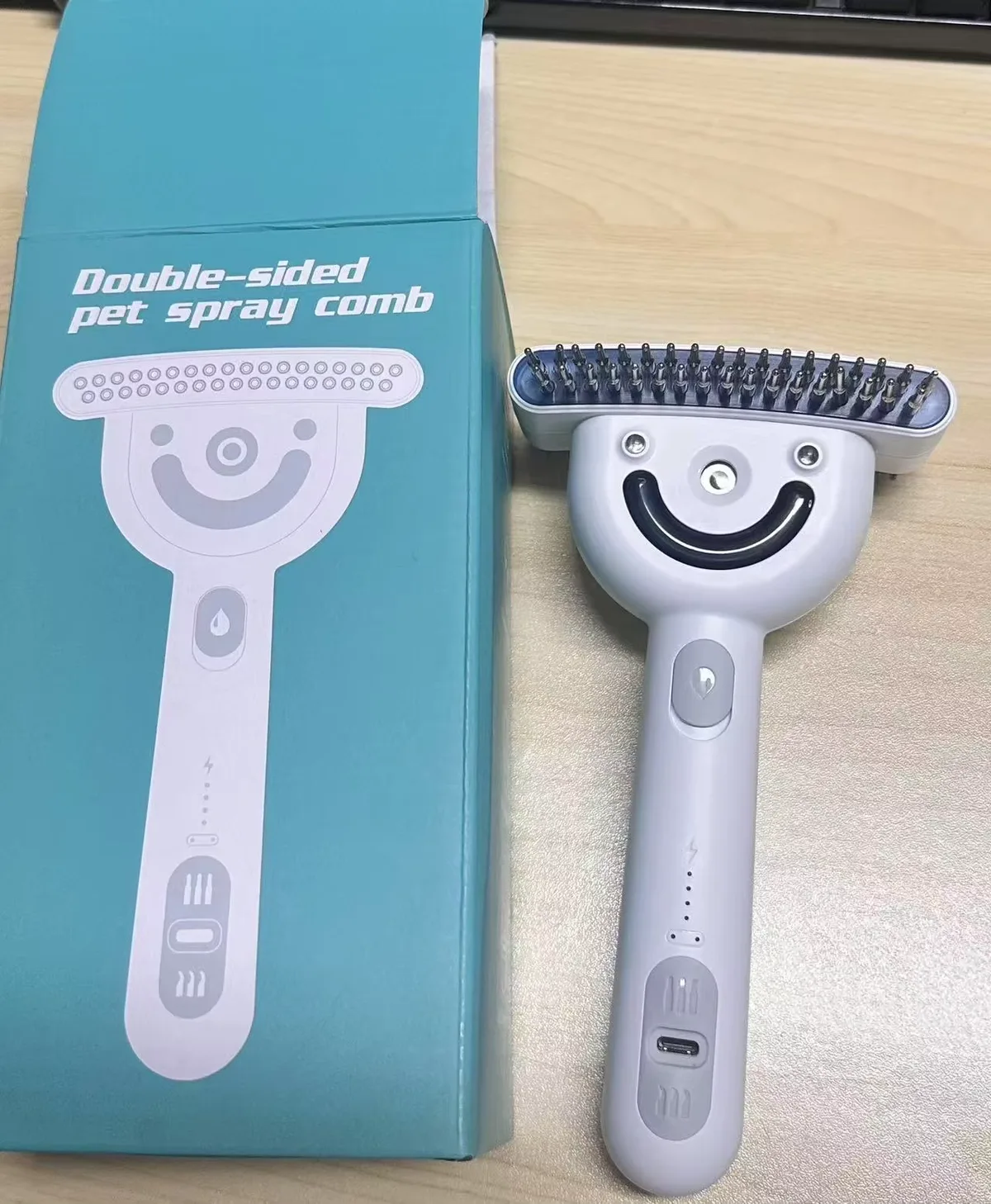 Pet Steam Brush Double-Sided Rechargeable Grooming Massage Brush Two Spray Levels - detail